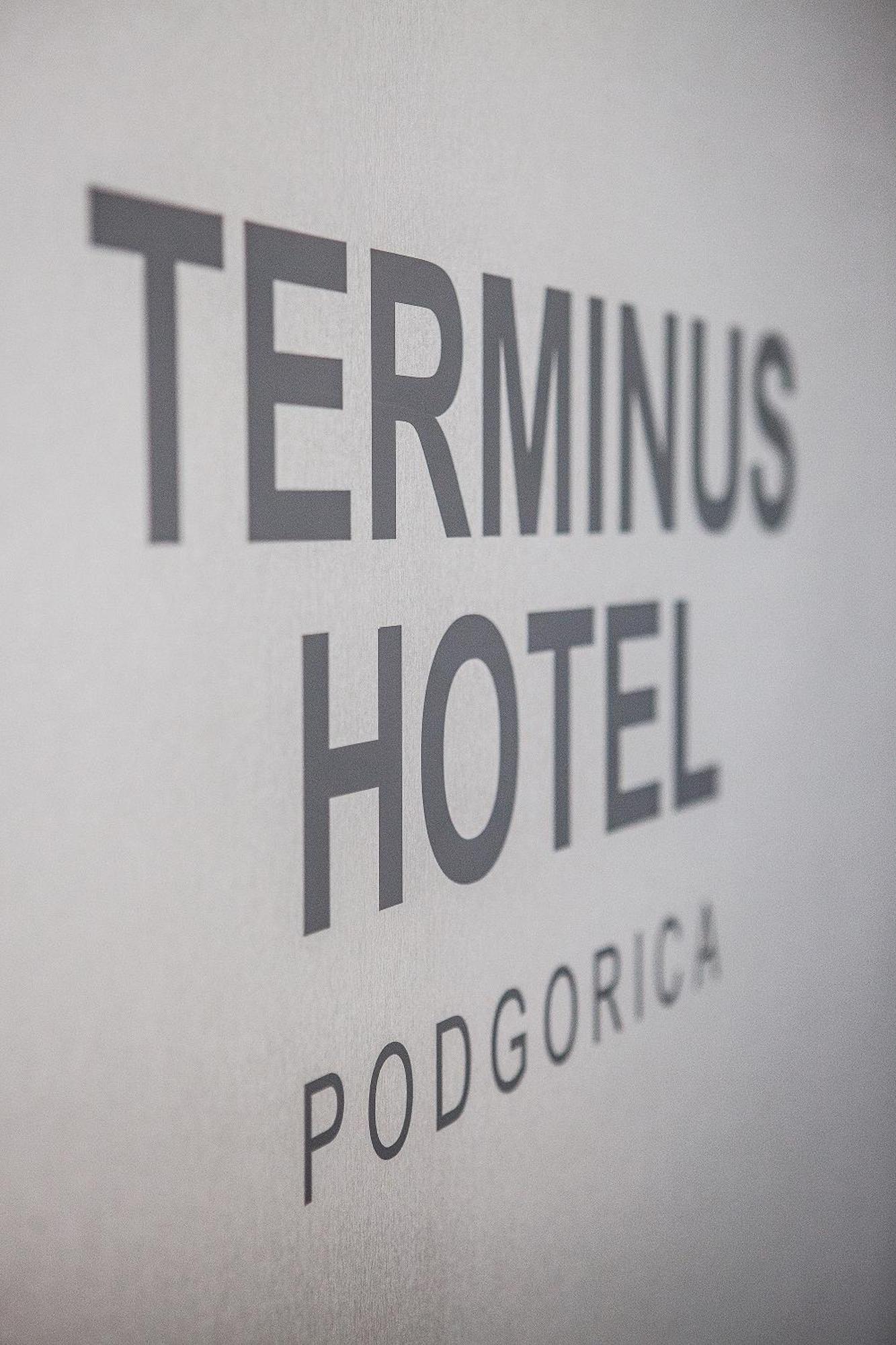 Hotel Terminus بودغوريتْسا المظهر الخارجي الصورة